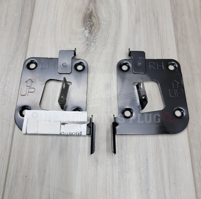 Load image into Gallery viewer, Nissan S15 Silvia Radio Mounting RH&LH Bracket Set - NizmoPartsPlug