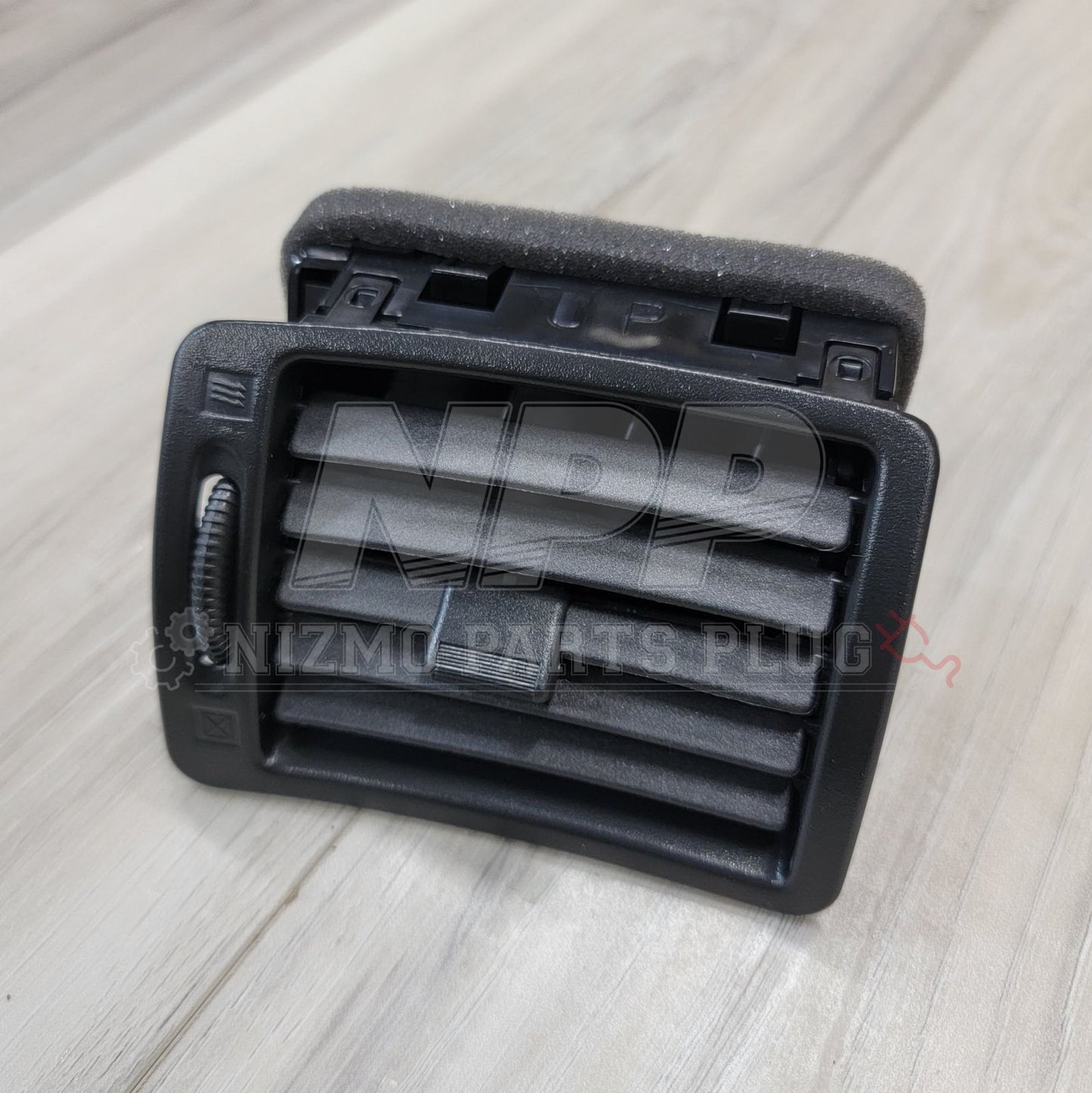 Nissan R32 Skyline Dashboard Center Ventilator Set