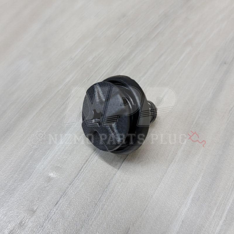 Load image into Gallery viewer, Nissan R34 Skyline Trunk Interior Pressure Clip - NizmoPartsPlug