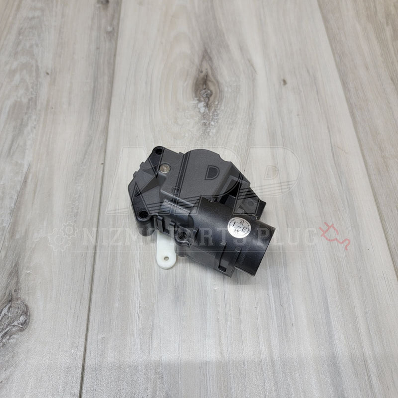 Load image into Gallery viewer, Nissan S13 180SX/R32 Skyline A/C Mode Door Actuator - NizmoPartsPlug