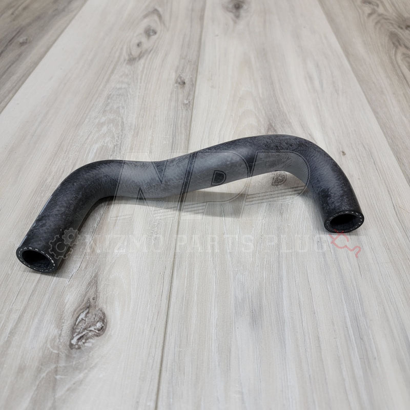 Load image into Gallery viewer, Nissan R33/34 Skyline Upper Heater Hose - NizmoPartsPlug