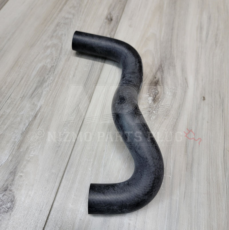 Load image into Gallery viewer, Nissan R33/34 Skyline Upper Heater Hose - NizmoPartsPlug