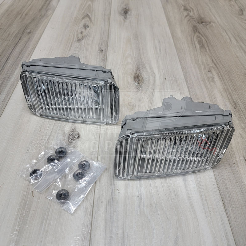 Load image into Gallery viewer, Nissan Z32 Fairlady-Z JDM FogLight Assembly Set - NizmoPartsPlug