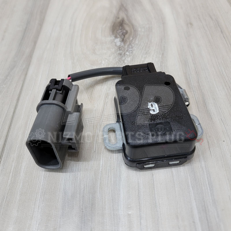 Load image into Gallery viewer, Nissan R32/33/34 Skyline GTR RB26DETT Throttle Position Sensor TPS - NizmoPartsPlug