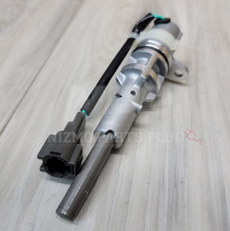 Load image into Gallery viewer, Nissan R33/34 Skyline (RB25DET) 5-Speed Speed Sensor - NizmoPartsPlug