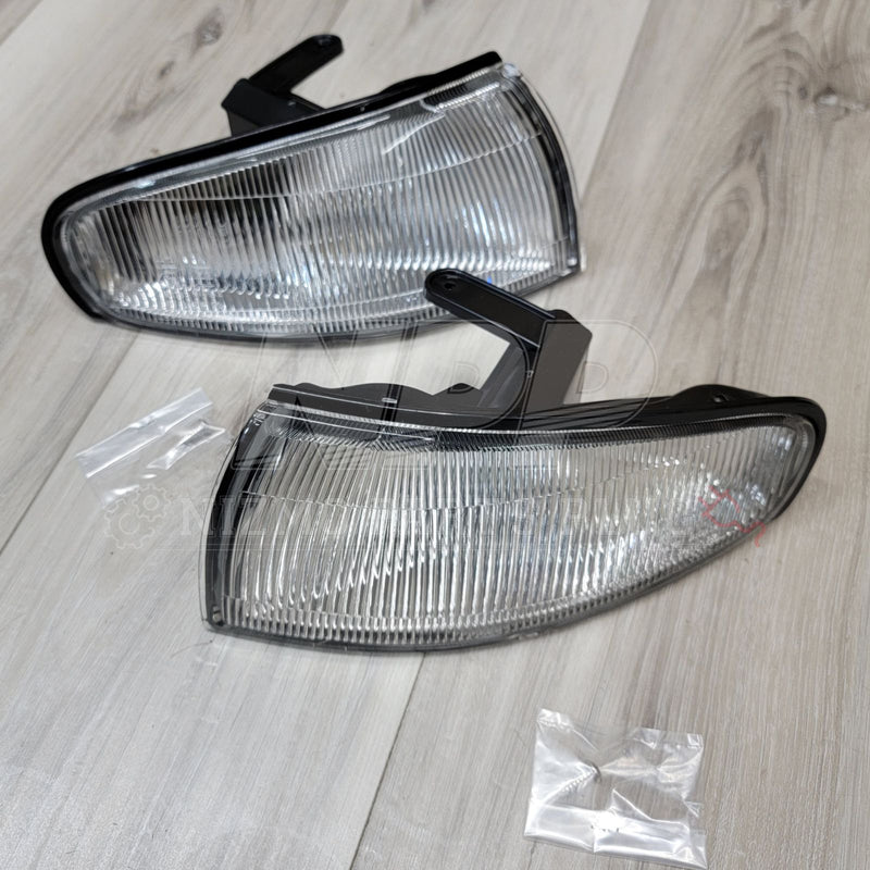 Load image into Gallery viewer, Nissan S14 240SX Front Side Corner Lamp Set Zenki (94-95) - NizmoPartsPlug