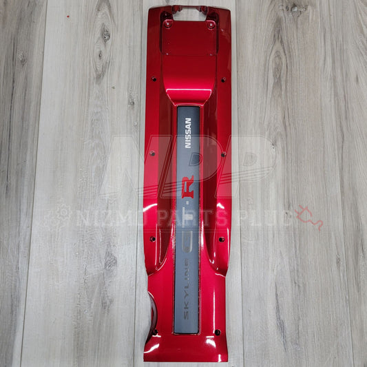 Nissan R34 Skyline GTR Engine Valve Cover Center Valley Ornament - NizmoPartsPlug