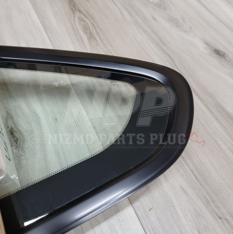 Load image into Gallery viewer, Nissan S15 Silvia LH Quarter Glass Assembly - NizmoPartsPlug