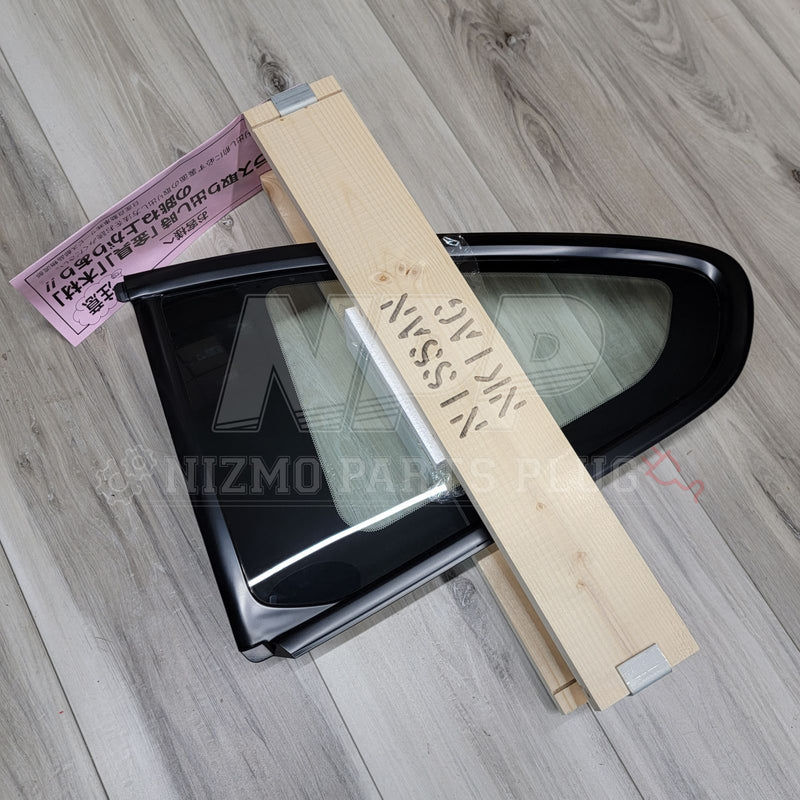Load image into Gallery viewer, Nissan S15 Silvia LH Quarter Glass Assembly - NizmoPartsPlug