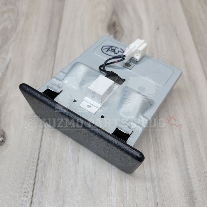 Load image into Gallery viewer, Nissan RNN14 Pulsar GTI-R Interior Ashtray Assembly - NizmoPartsPlug