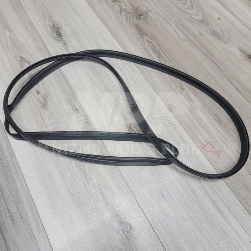 Load image into Gallery viewer, Nissan S13 240SX Sunroof Glass Spacer Seal - NizmoPartsPlug