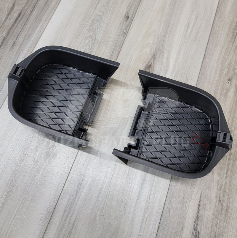 Load image into Gallery viewer, Nissan S15 Silvia Foglight Finisher Cover (Non-Aero) - NizmoPartsPlug
