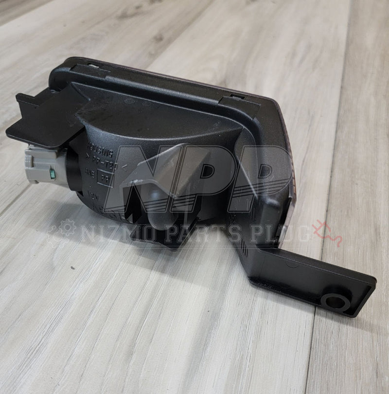 Load image into Gallery viewer, Nissan R34 Skyline GTR V-Spec Rear Foglight Assembly S1 - NizmoPartsPlug