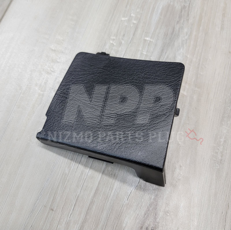 Load image into Gallery viewer, Nissan R34 Skyline/S15 Silvia LH Steering Wheel Access Cover - NizmoPartsPlug