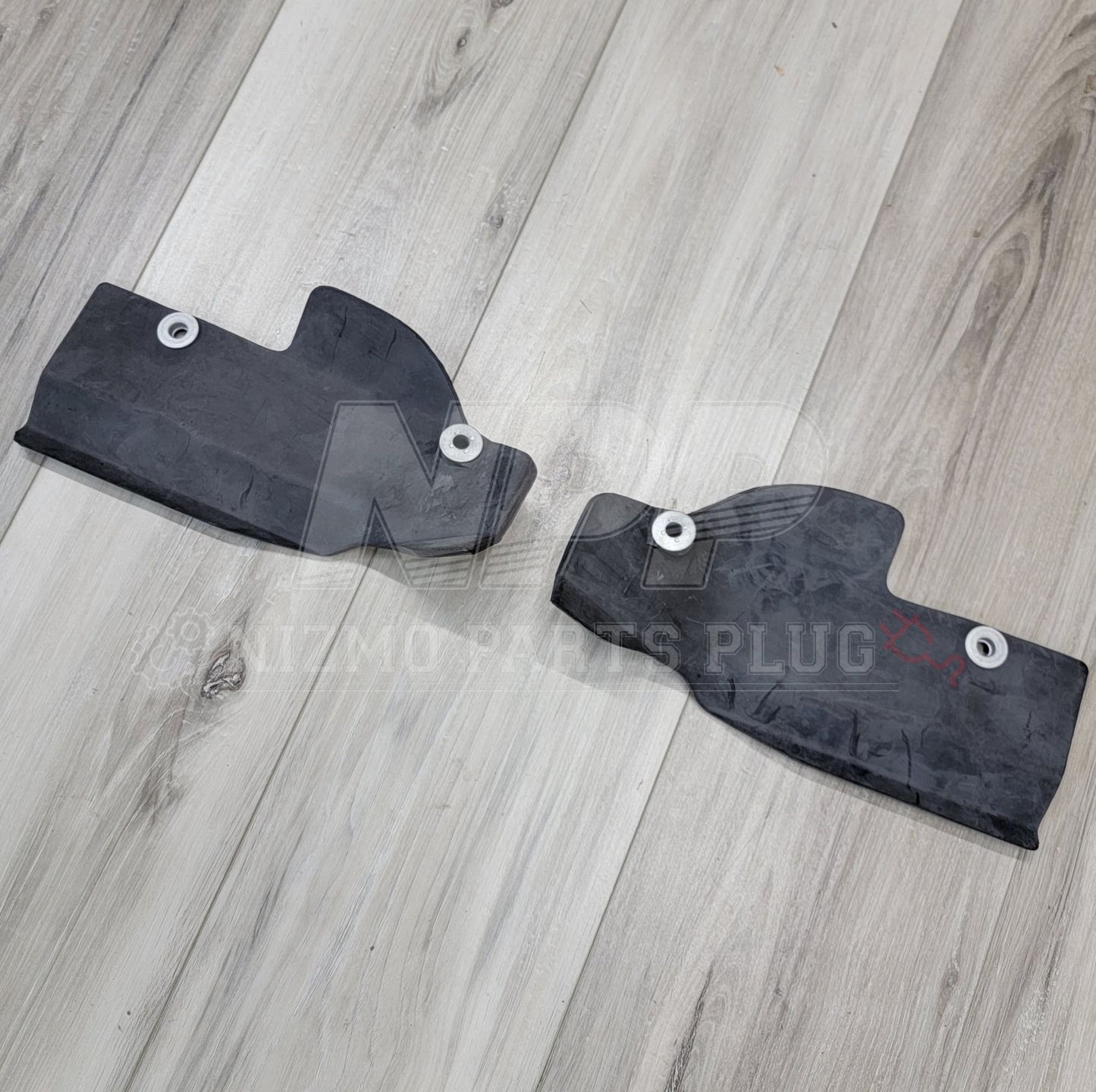 Nissan R34 Skyline GT-R Front Brake Air Guide Set - NizmoPartsPlug