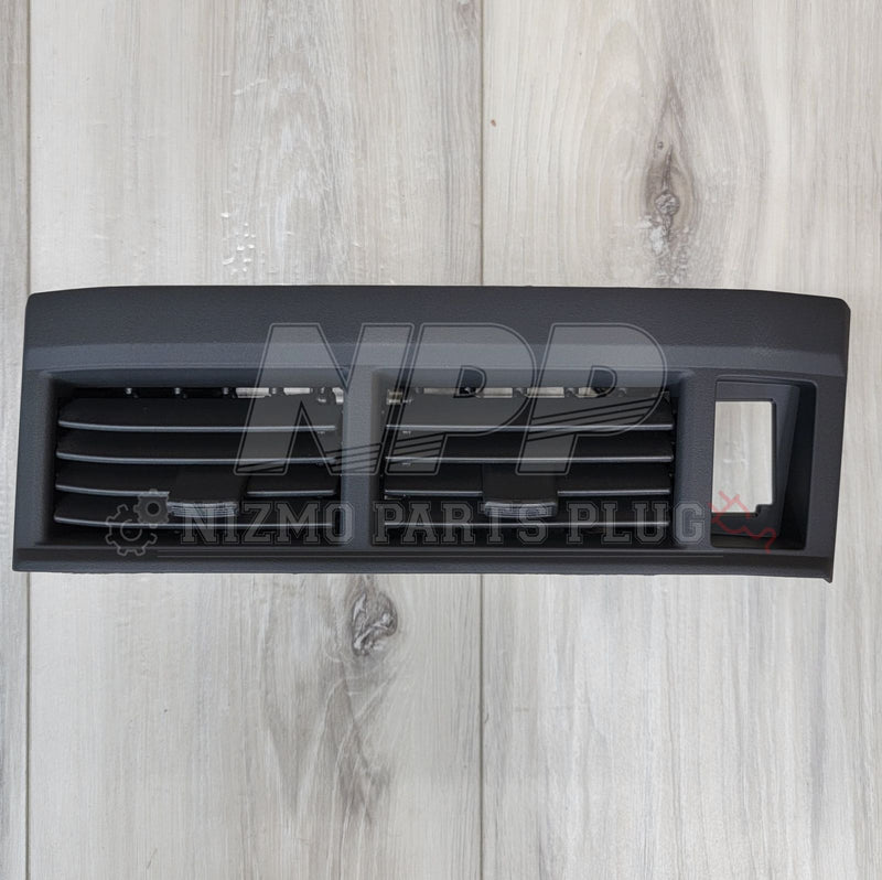 Cargue la imagen en el visor de la galería, Nissan R34 Skyline Dashboard Center Ventilator Assembly - NizmoPartsPlug