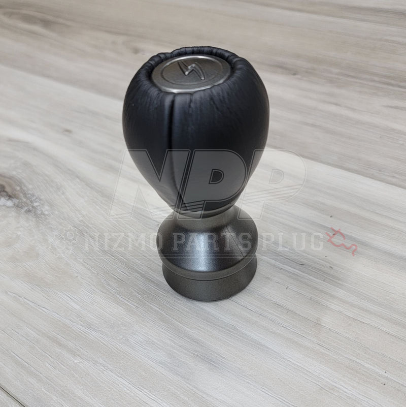 Load image into Gallery viewer, Nissan S15 Silvia Spec-R 6-Speed Leather Shift Knob - NizmoPartsPlug