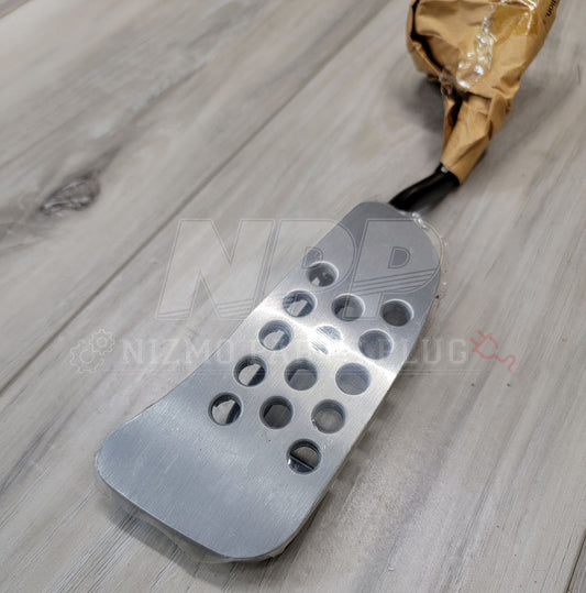 Nissan R34 Skyline GTR S2 Accelerator Lever Assembly - NizmoPartsPlug