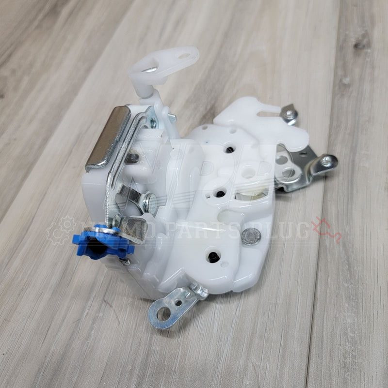 Load image into Gallery viewer, Nissan R33 Skyline Coupe RH Door Lock Actuator - NizmoPartsPlug