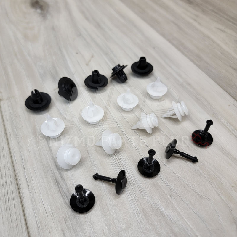 Load image into Gallery viewer, Nissan R32 Skyline GTR SideSkirt Clip Mounting Set - NizmoPartsPlug