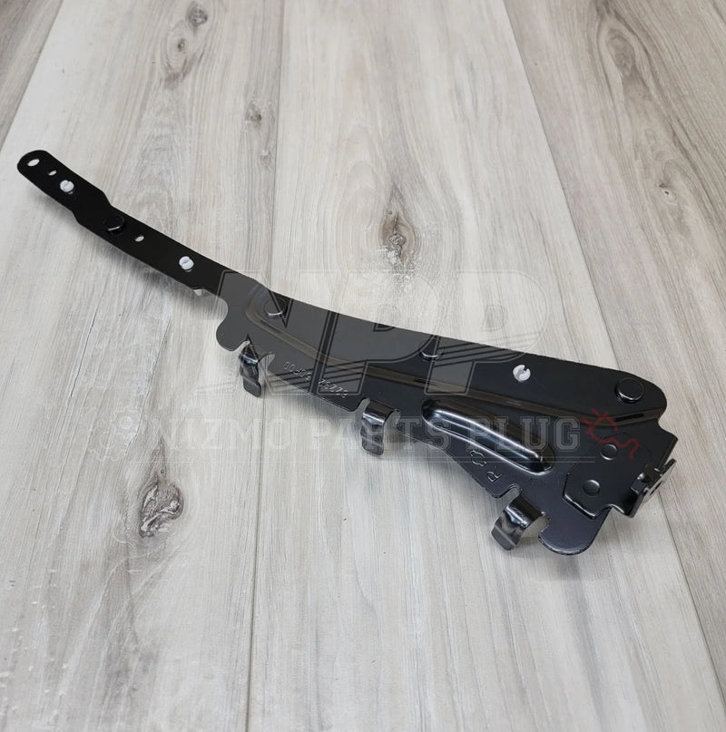 Load image into Gallery viewer, Nissan S13 180SX Type X Front RH Extension Bumper Bracket - NizmoPartsPlug