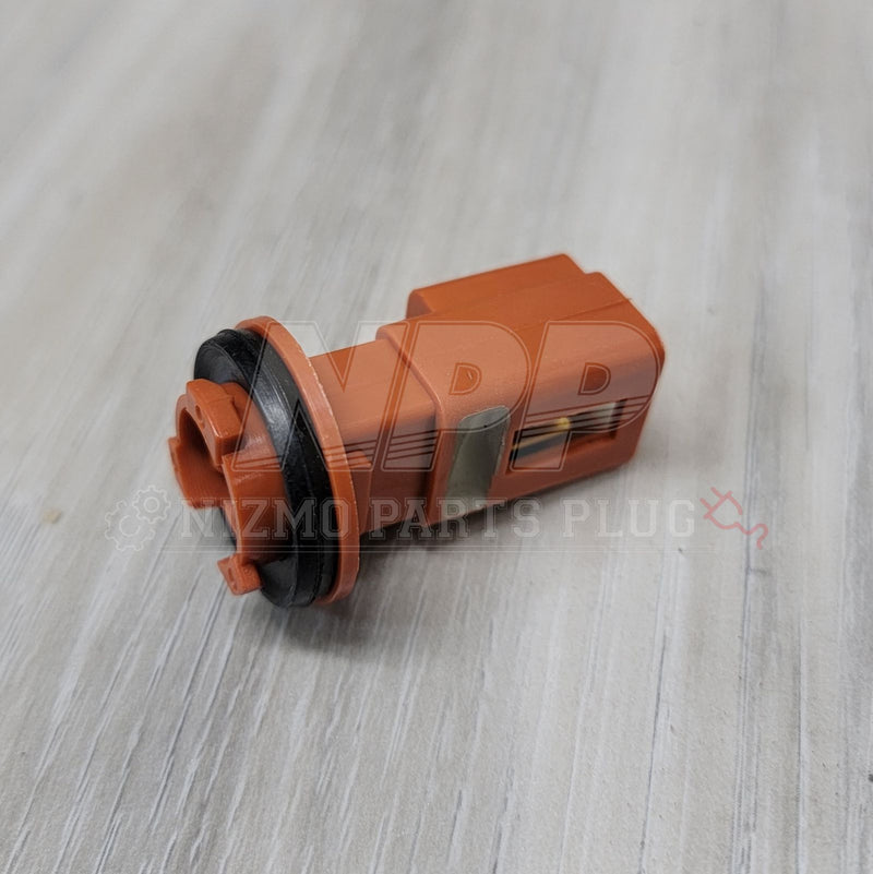 Load image into Gallery viewer, R33/34 Skyline GT/GTR Winker Lamp Socket (3 Pin Lock) - NizmoPartsPlug