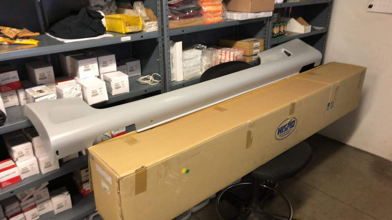 Load image into Gallery viewer, Nissan BCNR33 GTR Nismo 400R Side Skirt Complete Kit - NizmoPartsPlug