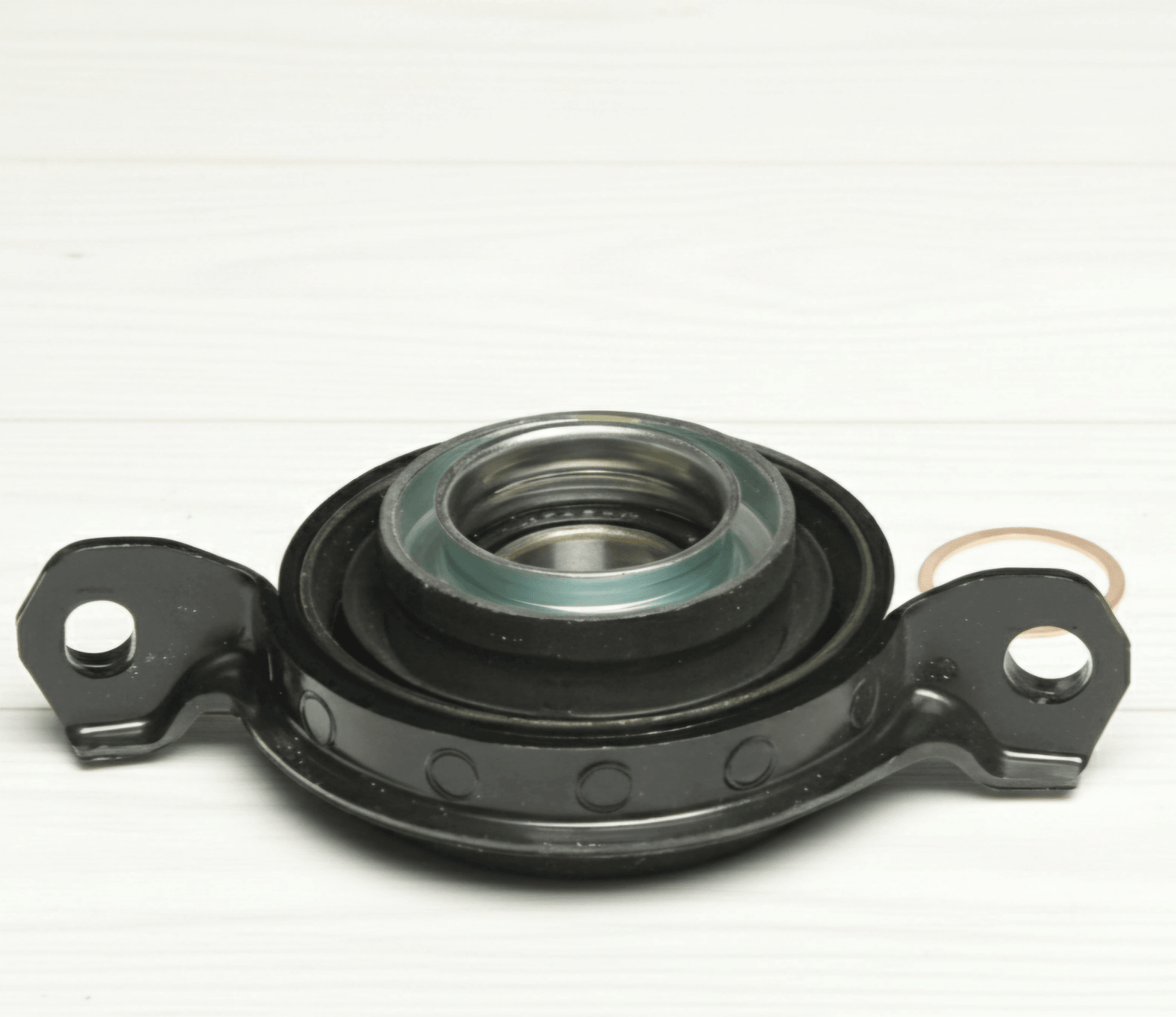 R32 Skyline driveshaft center support bearing assembly for improved drivetrain performance and stability.