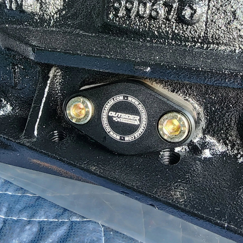 Cargue la imagen en el visor de la galería, Nissan RB26 Rear Turbo Oil Drain Block-Off
