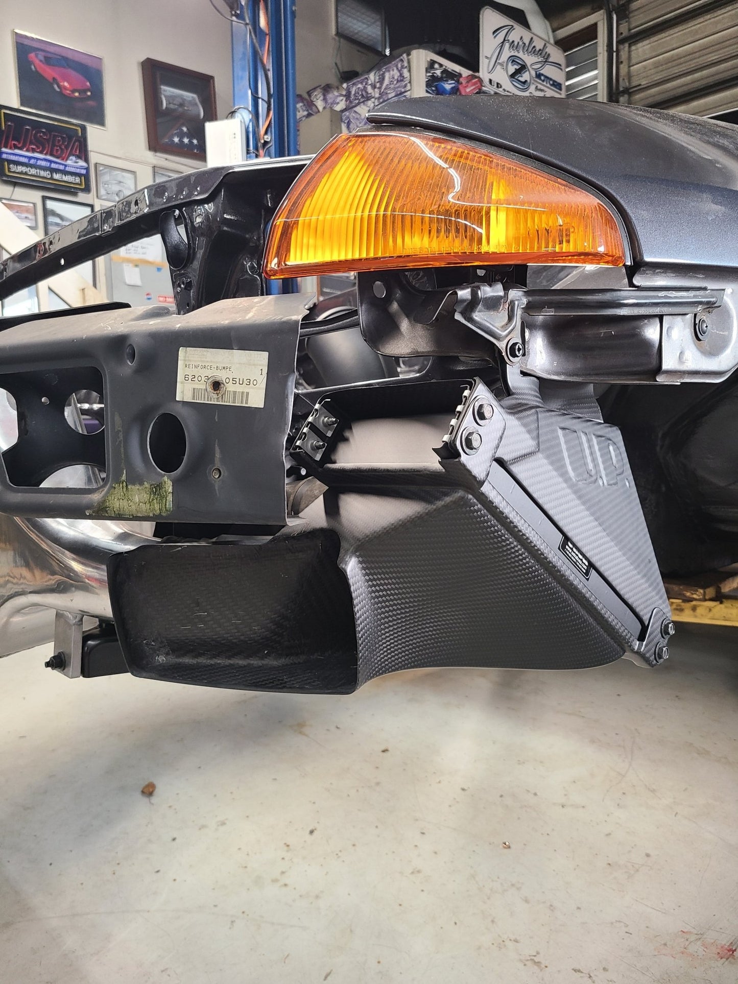 U.P.G R32 GTR oil cooler with carbon ducting -cooler/duct combo-