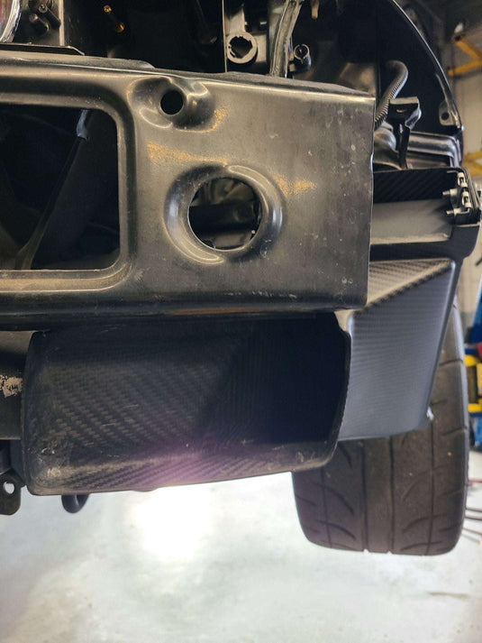 U.P.G R32 GTR oil cooler with carbon ducting -complete-