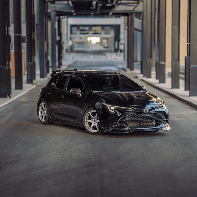 Cargue la imagen en el visor de la galería, Side Skirts – TOYOTA COROLLA HATCHBACK (E210, 2019-2025+)
