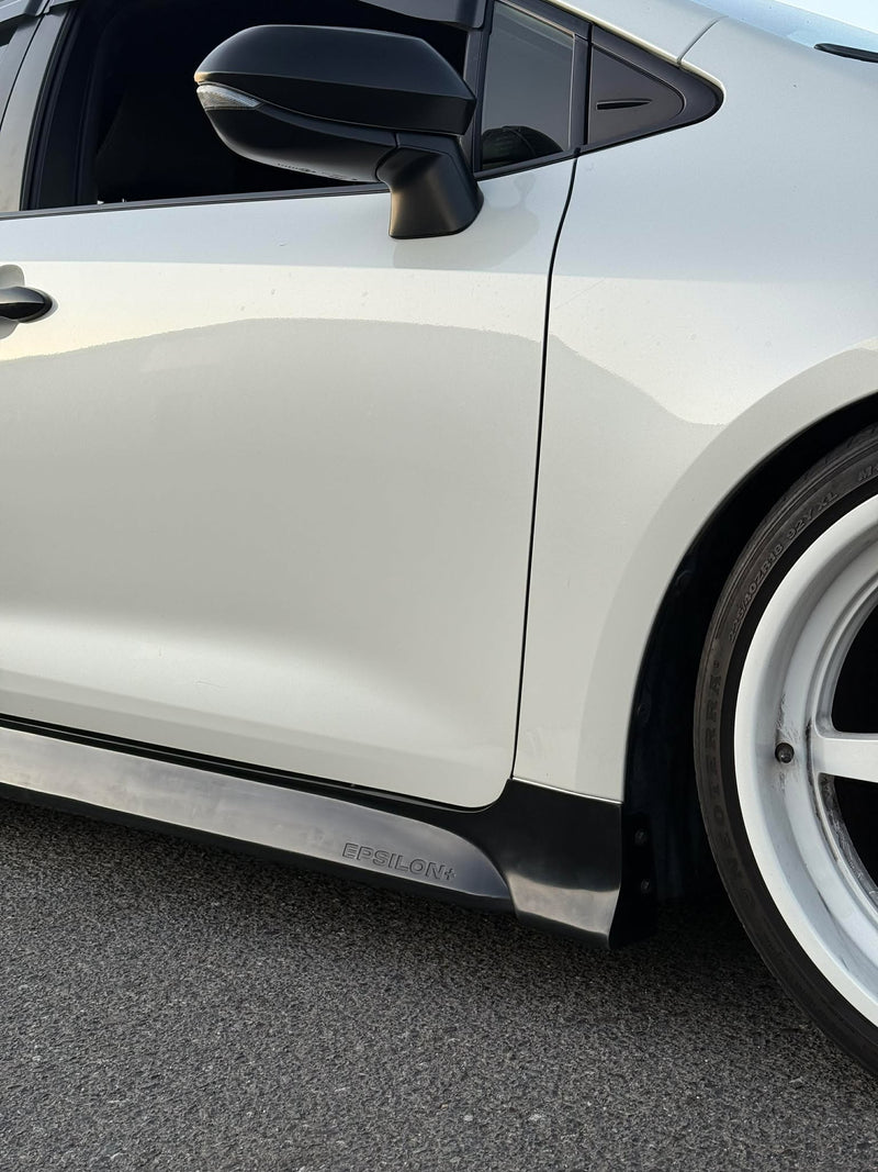 Cargue la imagen en el visor de la galería, Side Skirts – TOYOTA COROLLA HATCHBACK (E210, 2019-2025+)
