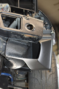 U.P.G R32 GTR oil cooler with carbon ducting -cooler/duct combo-