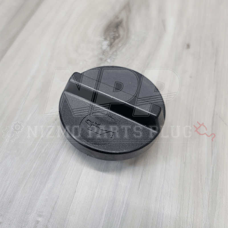 Load image into Gallery viewer, Nissan Skyline OEM Oil Filler Cap (KA/SR/RB/VQ) - NizmoPartsPlug
