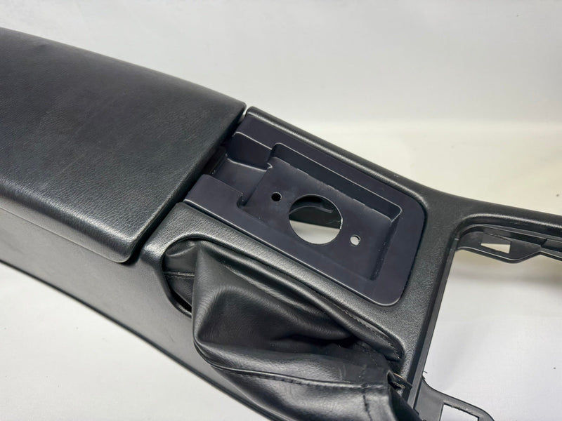 Cargue la imagen en el visor de la galería, R33 Skyline Center Console Cupholder Insert
