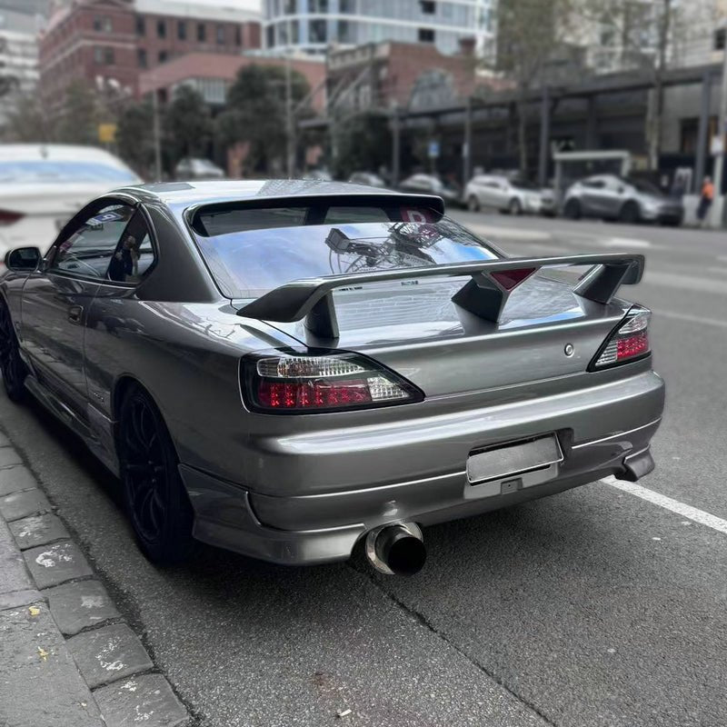 Cargue la imagen en el visor de la galería, Reproduction Nissan S15 Silvia Spec-R Rear Spoiler Assembly
