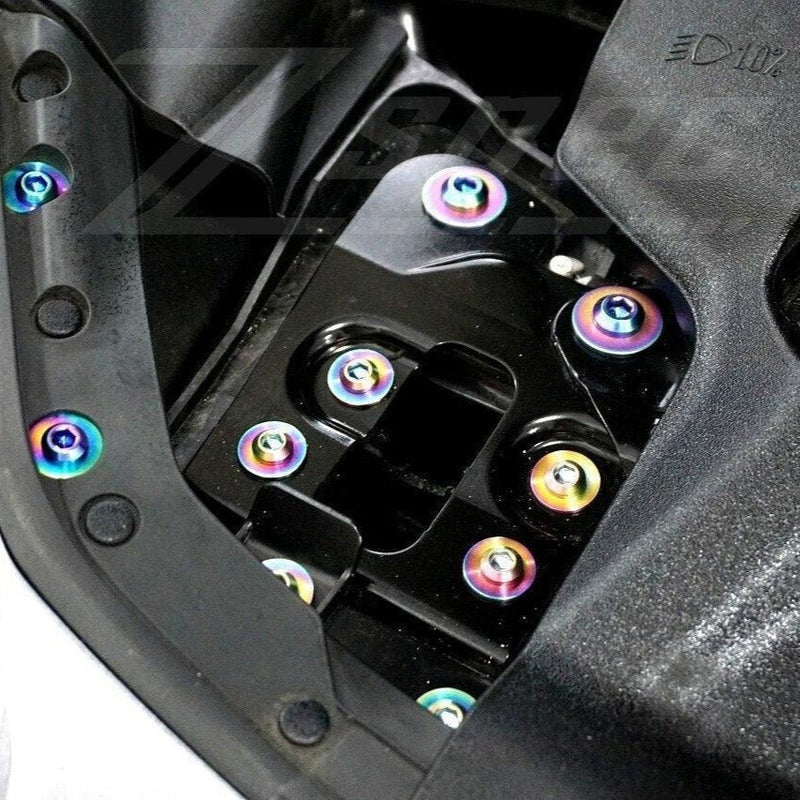Cargue la imagen en el visor de la galería, ZSPEC titanium fastener kit installed on Infiniti Q50/Q60 VR30 engine bay, featuring iridescent, rainbow-colored bolts.
