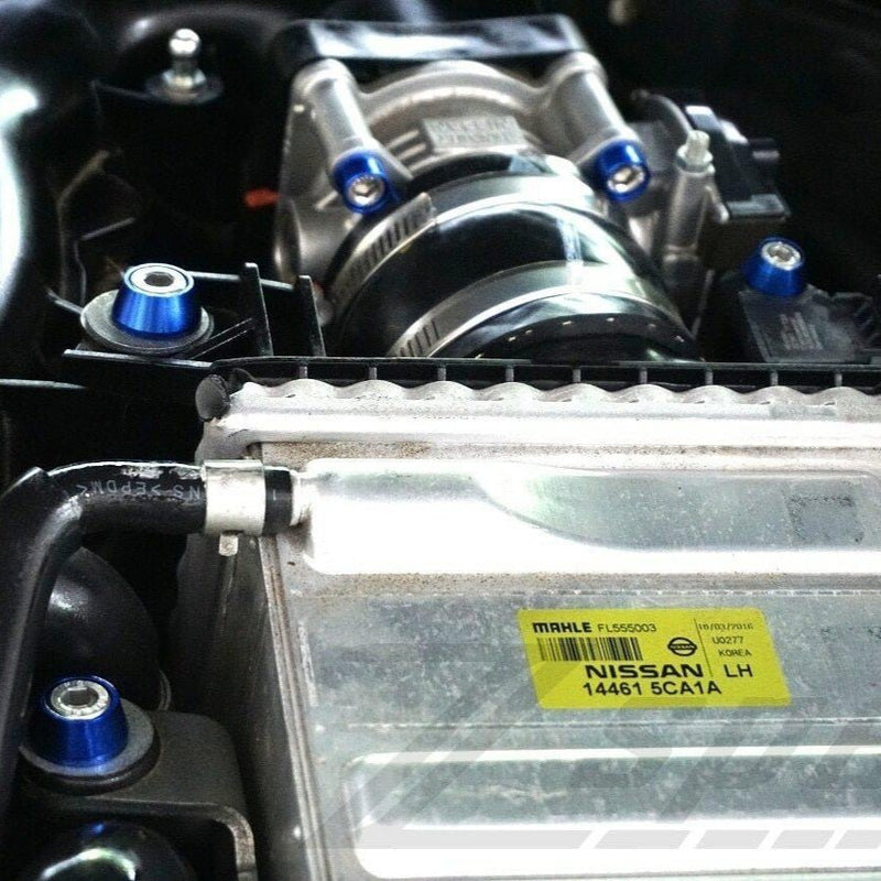 ギャラリービューアに画像をロードする, ZSPEC blue billet fastener kit installed on an Infiniti Q50/Q60 VR30DDTT engine bay.
