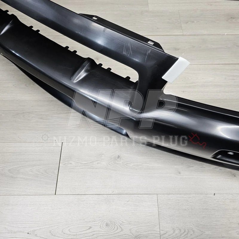 Load image into Gallery viewer, Nissan R34 Skyline GT-R Standard Front Bumper Assembly - NizmoPartsPlug
