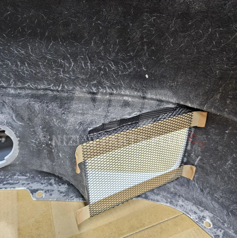 Load image into Gallery viewer, Nissan R33 Skyline GT-R 400R Nismo Front Bumper Assembly - NizmoPartsPlug
