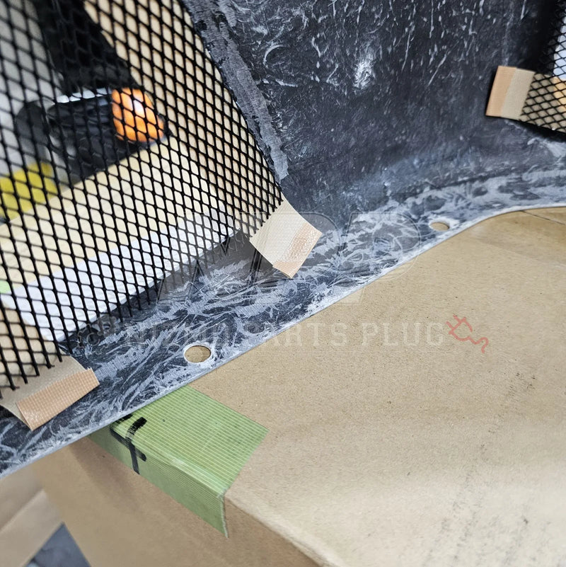 Load image into Gallery viewer, Nissan R33 Skyline GT-R 400R Nismo Front Bumper Assembly - NizmoPartsPlug
