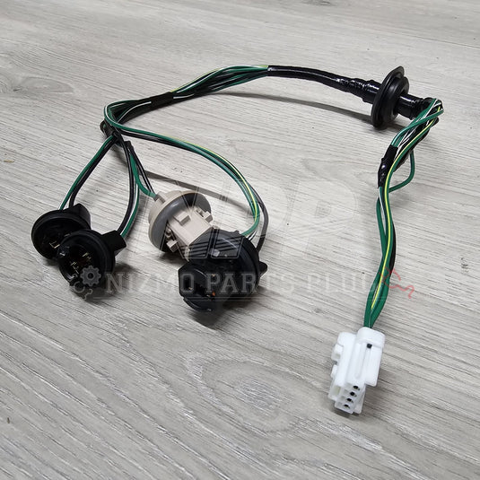 Nissan R34 Skyline Coupe Taillight Socket Sub Harness - NizmoPartsPlug