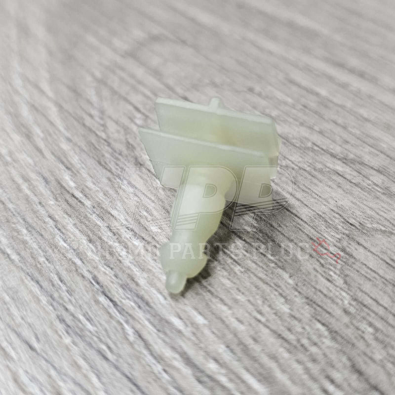 ギャラリービューアに画像をロードする, Nissan WGC34 Stagea Sideskirt Mounting Clip &amp; Grommet Set - NizmoPartsPlug
