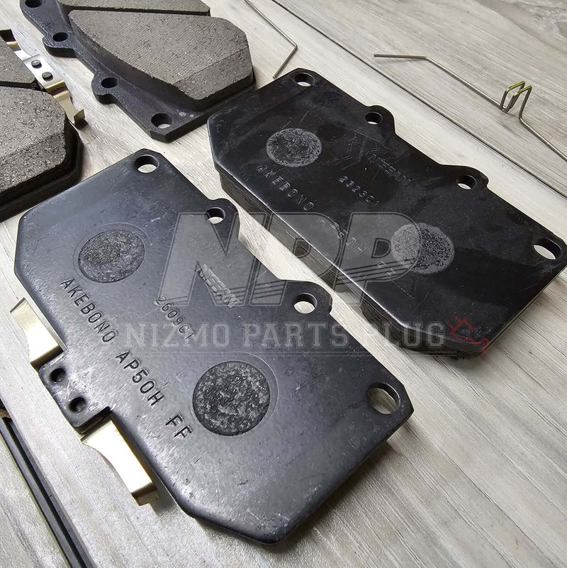 Load image into Gallery viewer, Nissan R32 Skyline GTR Front Brake Pad Set - NizmoPartsPlug
