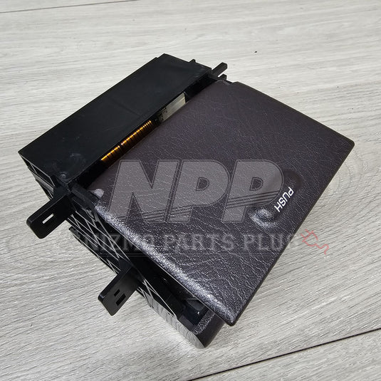 Nissan Y32 Cima/Gloria/Cedric Mirror Control Assembly - NizmoPartsPlug