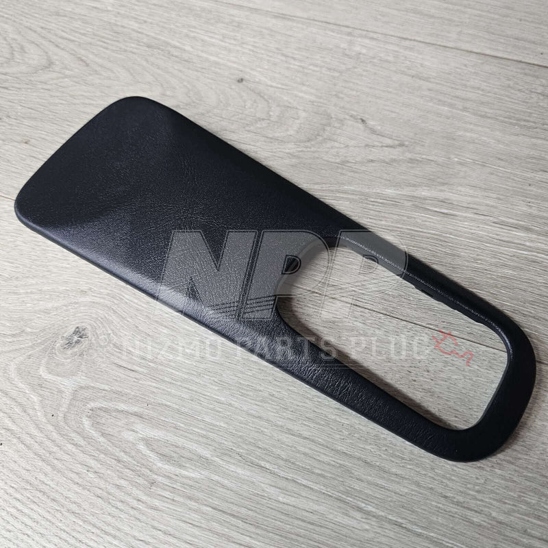 Load image into Gallery viewer, Nissan S15 Silvia Interior Door Finisher Cover W/O Grille Set - NizmoPartsPlug
