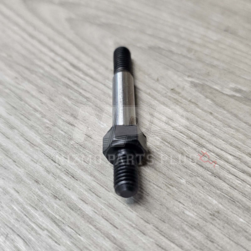Cargue la imagen en el visor de la galería, Nissan Skyline RB20/25 Engine Camshaft Cap Stud - NizmoPartsPlug
