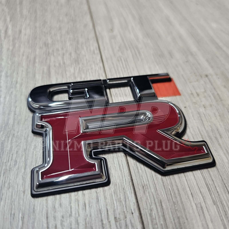 ギャラリービューアに画像をロードする, Nissan R33 Skyline GTR Rear Trunk Lid Emblem - NizmoPartsPlug
