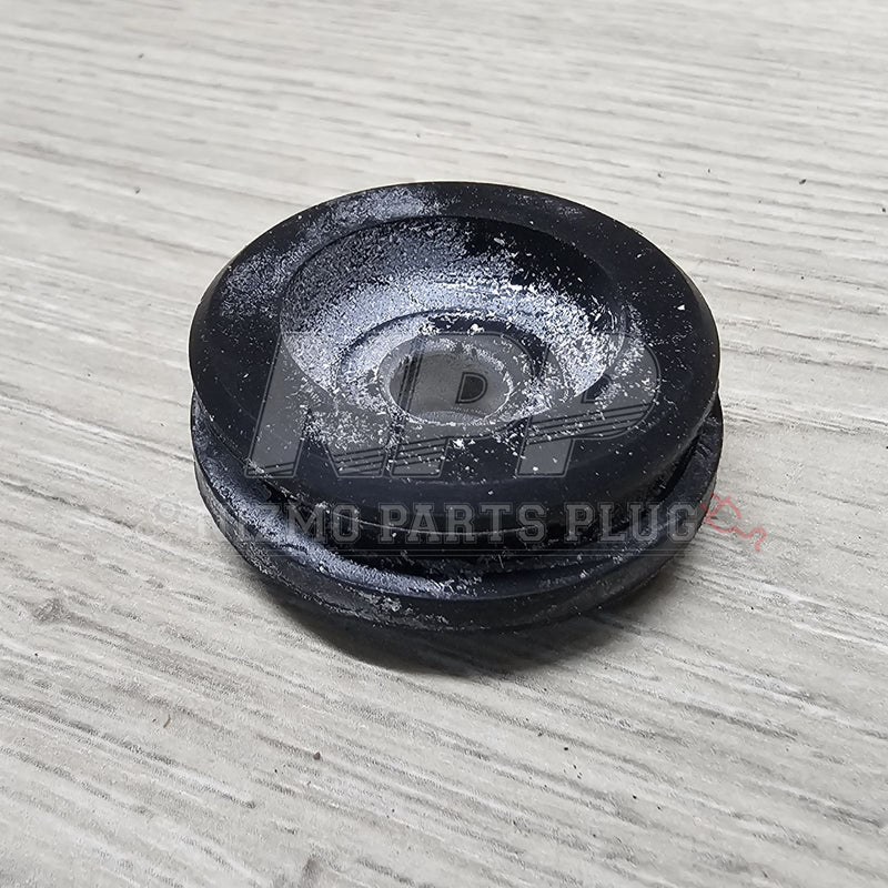 Load image into Gallery viewer, Z32/A32/Y61/P11 Upper Radiator Support Bushing - NizmoPartsPlug
